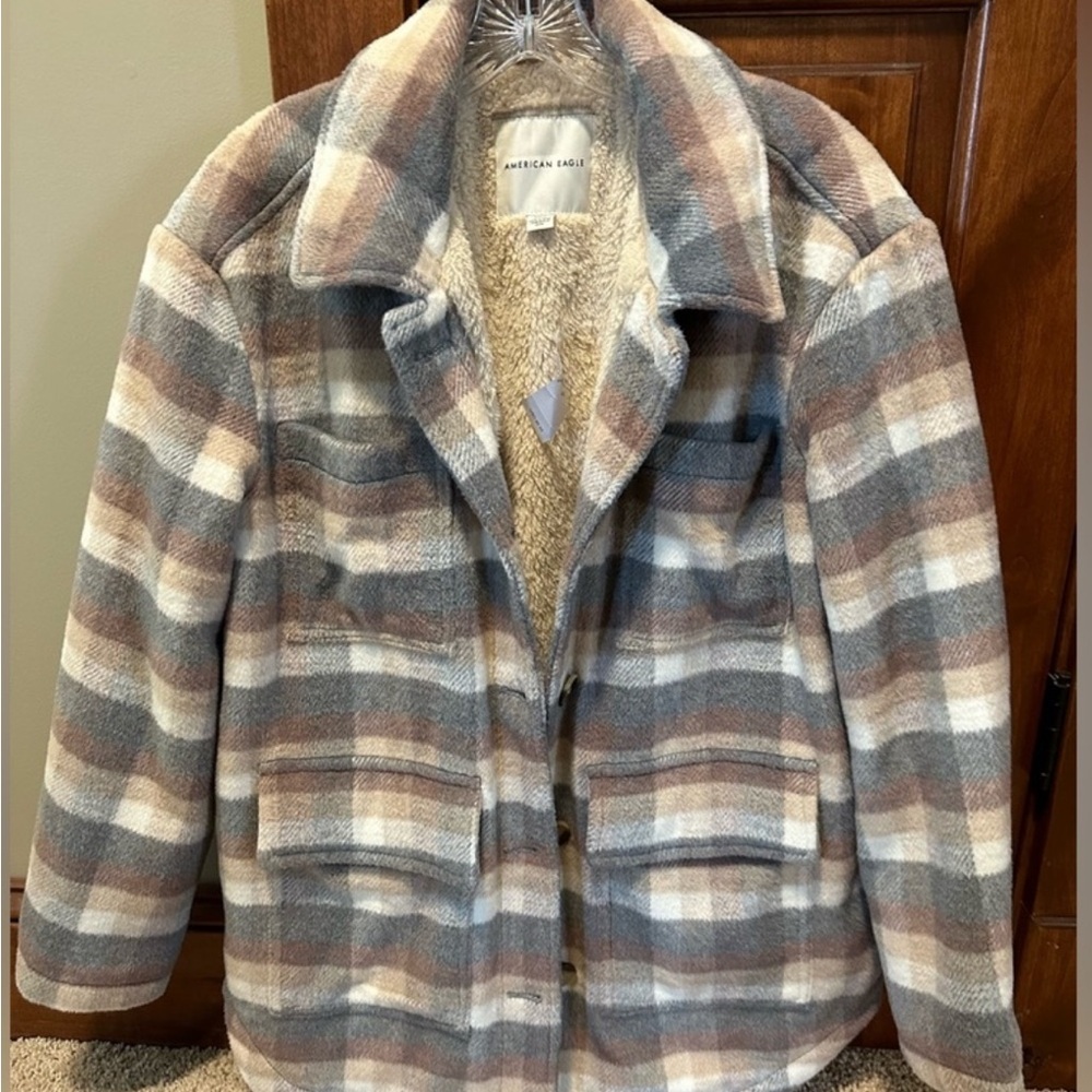 American Eagle plaid shacket with a sherpa lining Womens Size Small